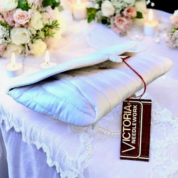 Victoria Needlework Vintage 70's White Quilted Clutch Bag New - Picture 12 of 14